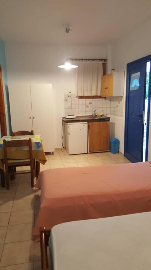 Apartamento Esperides Batsi Exterior foto